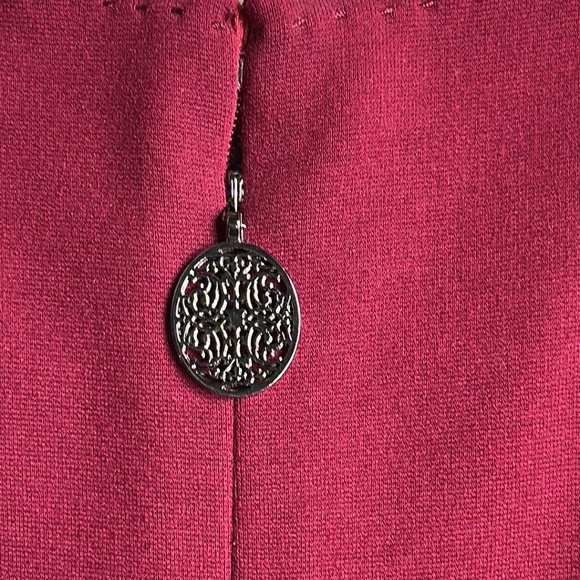 Tahari Burgundy Sheath Dress – Size 8 - Picture 5 of 6